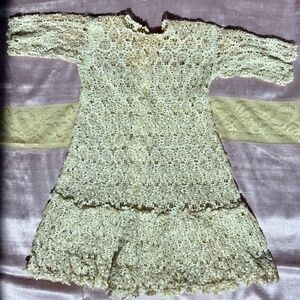 Stunning Edwardian Irish Eyelet Lace Baby dress